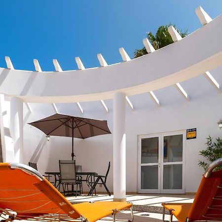 Casa Girasole Villa คอร์ราเลโฮ ภายนอก รูปภาพ