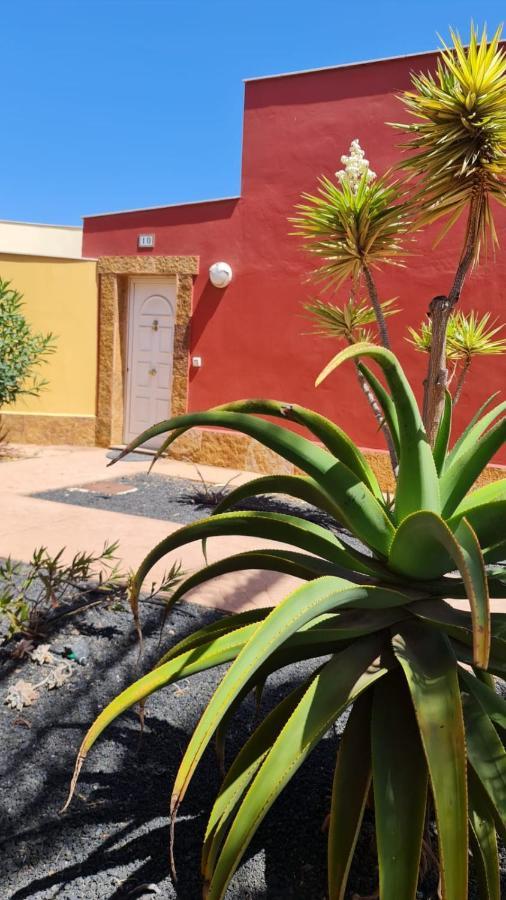 Casa Girasole Villa คอร์ราเลโฮ ภายนอก รูปภาพ