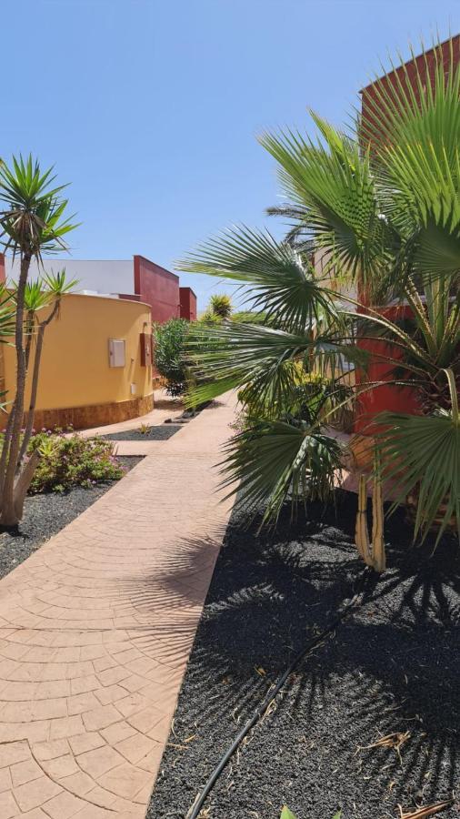 Casa Girasole Villa คอร์ราเลโฮ ภายนอก รูปภาพ