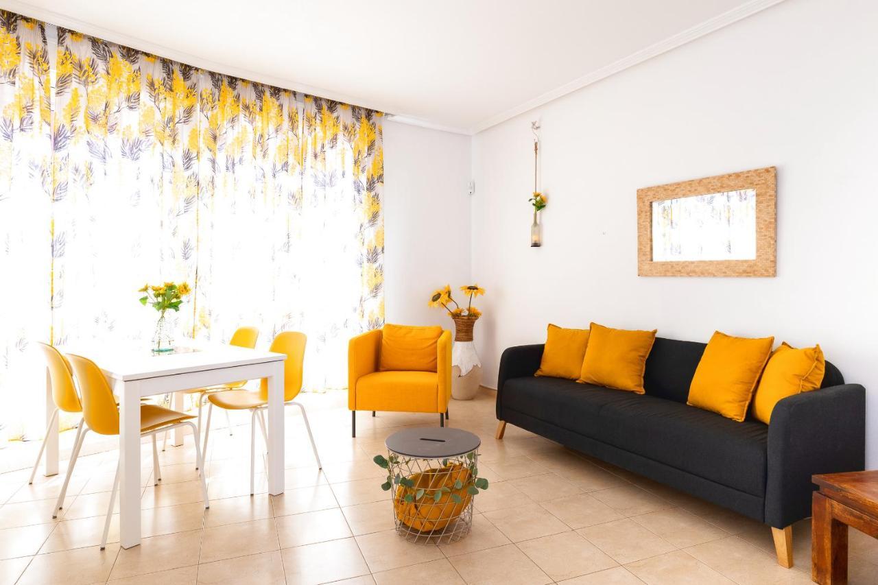 Casa Girasole Villa คอร์ราเลโฮ ภายนอก รูปภาพ