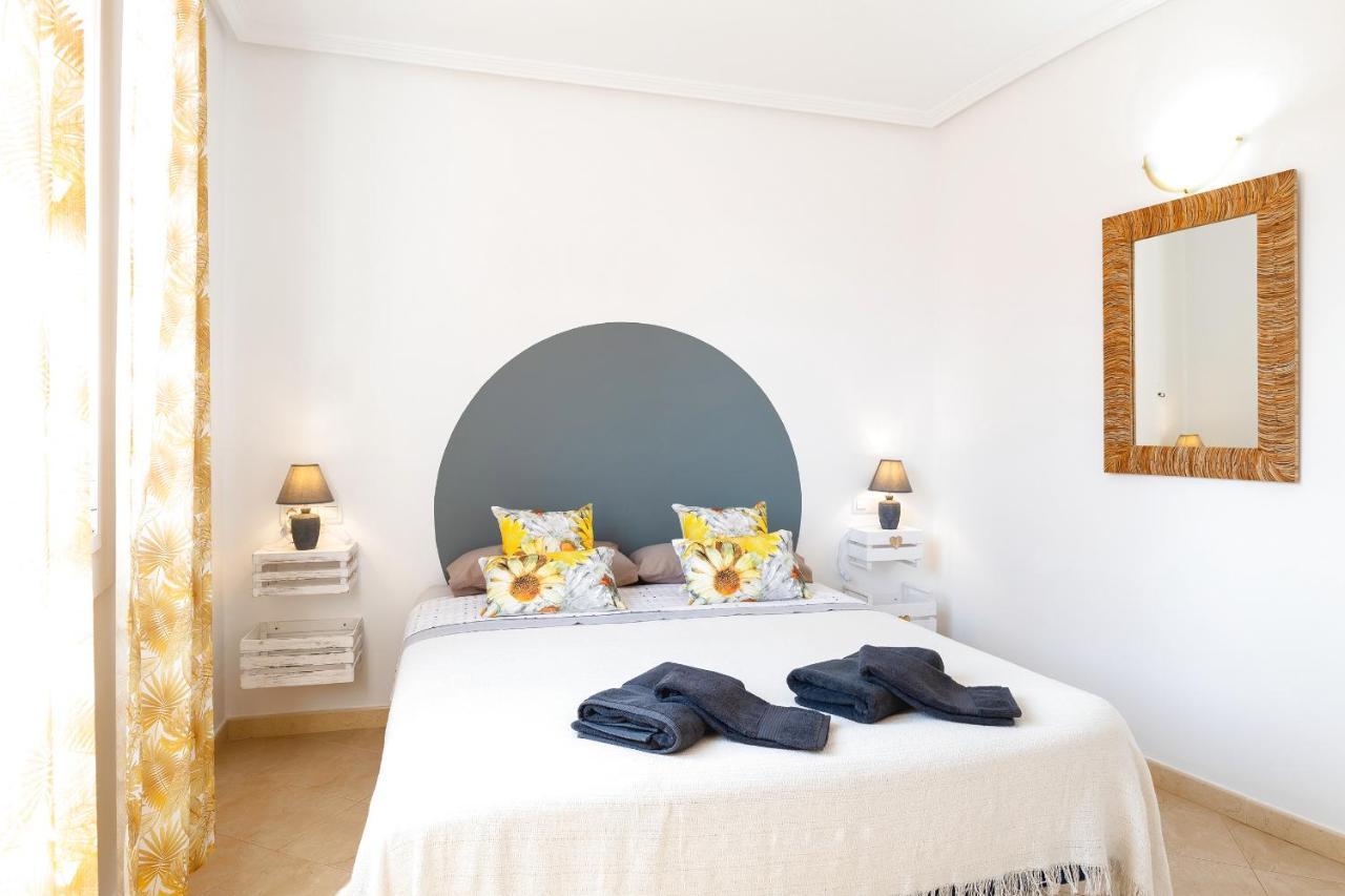 Casa Girasole Villa คอร์ราเลโฮ ภายนอก รูปภาพ