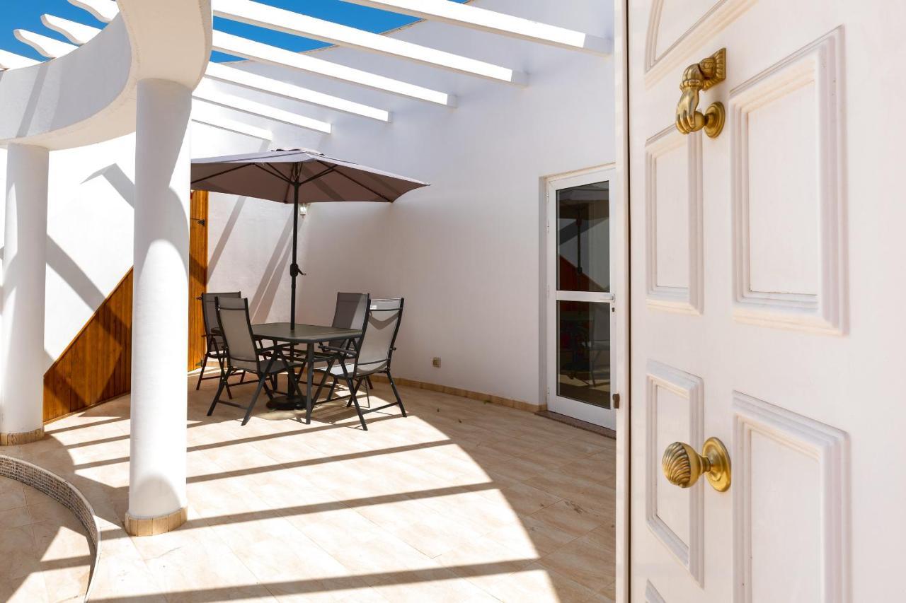 Casa Girasole Villa คอร์ราเลโฮ ภายนอก รูปภาพ